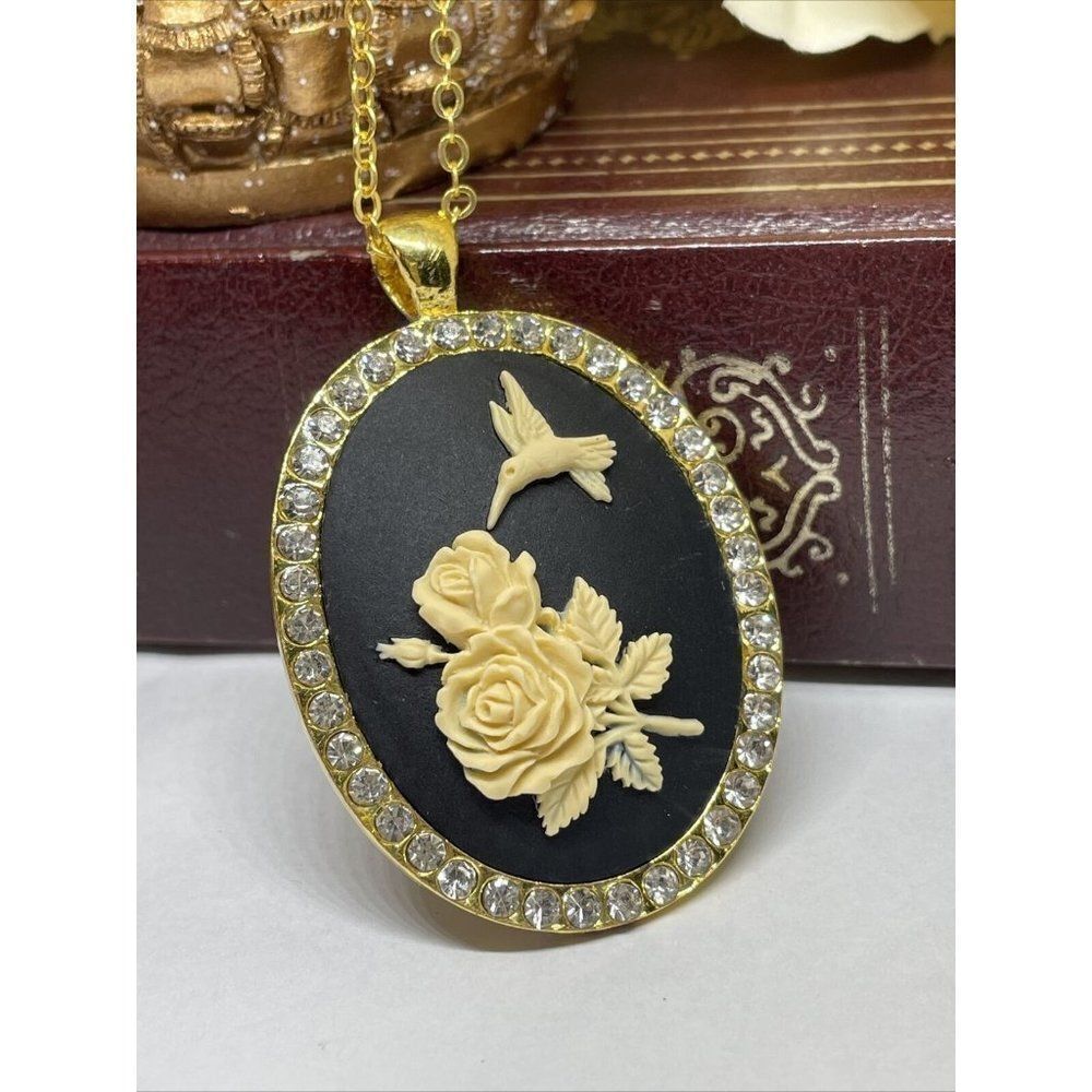 Valentine’s Gift Black Cream Wedding Anniversary Cameo Hummingbird Gold Crystal